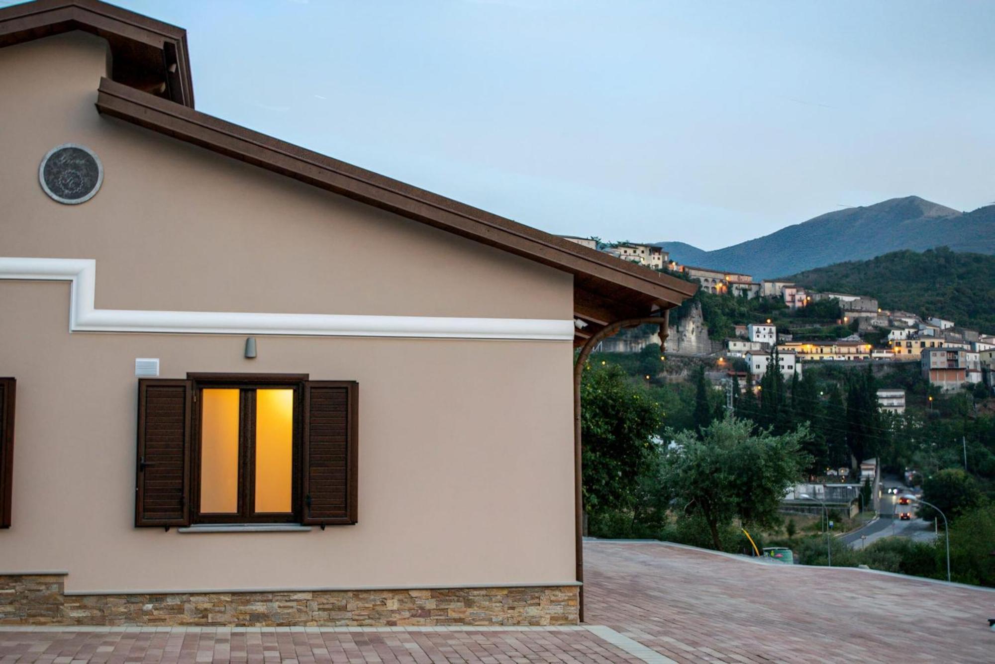 L'Antica Fontana - Casa Vacanze B&B Viggianello Exterior photo